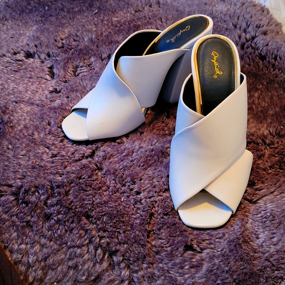 White opentoed high heels by Cupid, size 8 1/2